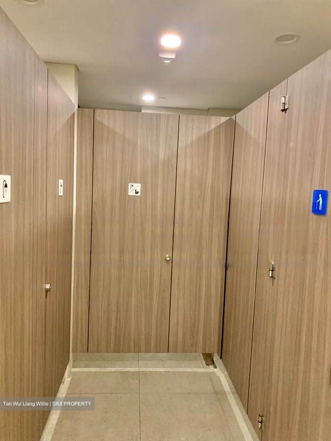 Hub Synergy Point (D2), Office #460752501